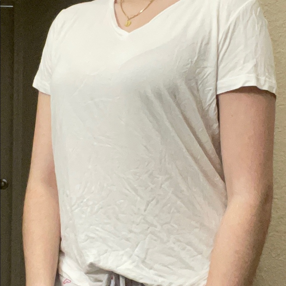 Slight v-neck shirt
